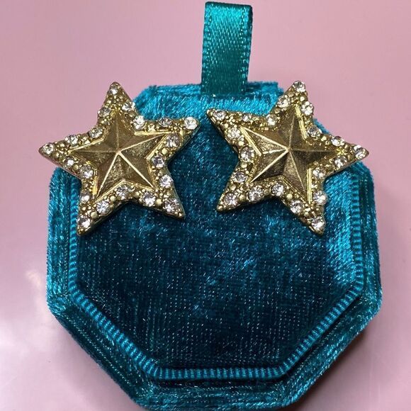 💛 Gold Plated Sparkle Super Star Earrings - Picture 2 of 6